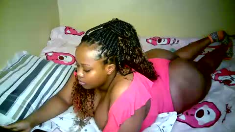 ginger_babes1 online show from August 18, 1:28 pm