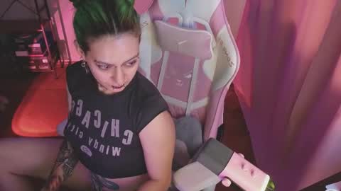 Ginger online show from August 12, 1:57 pm