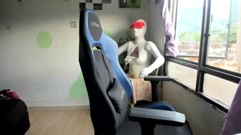 Ginger online show from August 3, 9:44 pm