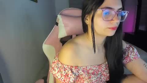 Sophie online show from July 27, 6:30 am