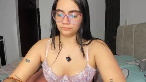 Sophie online show from August 3, 5:25 am