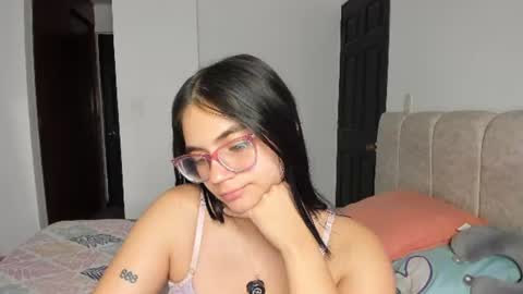 Sophie online show from August 3, 7:37 am