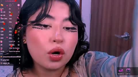 ginmeowuwu online show from June 2, 7:28 pm