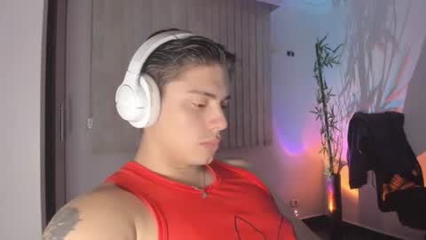 GioRusso online show from August 8, 1:27 am