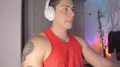 GioRusso online show from August 8, 2:33 am