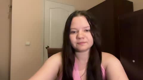 girl_cute07 online show from August 13, 10:46 pm
