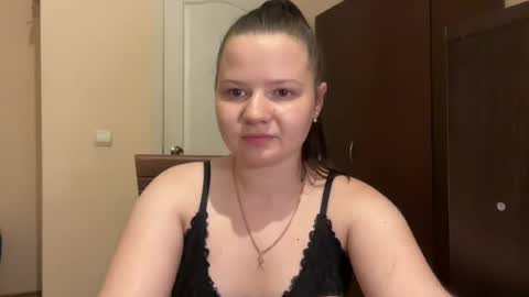 girl_cute07 online show from August 15, 12:25 am
