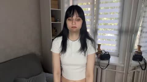 Girl From Ur Mind online show from August 12, 12:07 pm