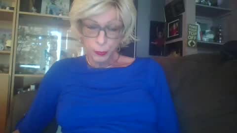 Girlinrock online show from June 4, 12:58 am