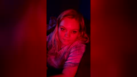 girlnextdoo4 online show from July 26, 7:13 am