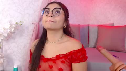 Gisel Amaru online show from August 7, 9:42 am
