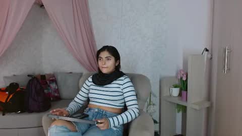 Gisel Amaru online show from August 8, 10:59 am