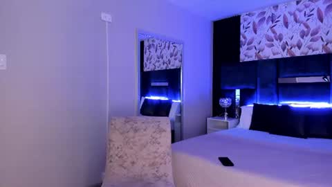 Gisel Amaru online show from August 11, 10:39 am