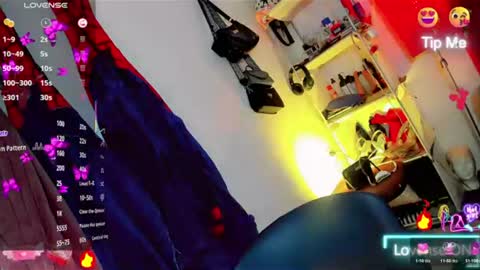 Gisel online show from August 15, 9:24 am
