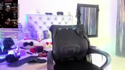 gisell taylor online show from August 11, 6:43 pm