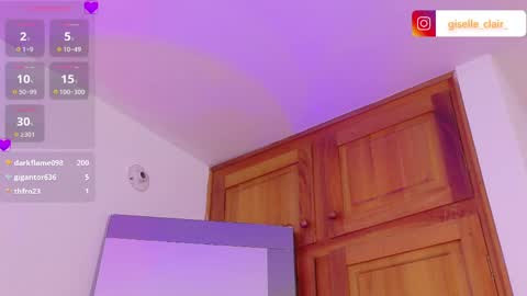 giselleclair online show from April 21, 9:04 am