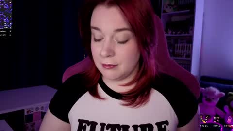 gitera_ online show from August 1, 9:21 pm