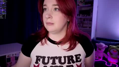 gitera_ online show from August 1, 11:33 pm