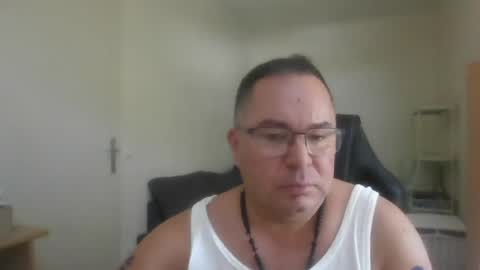 giulio203 online show from June 28, 10:51 am