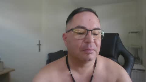 giulio203 online show from July 4, 11:23 am