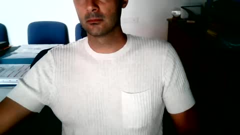 giuseppevai1 online show from July 8, 5:50 pm