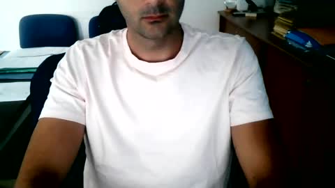 giuseppevai1 online show from July 14, 9:24 am