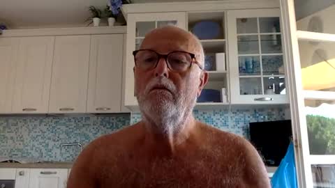 giutomma930394 online show from June 20, 12:27 pm