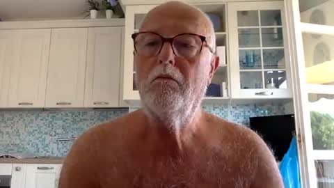 giutomma930394 online show from June 20, 1:33 pm