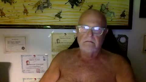 giutomma930394 online show from June 22, 12:22 am