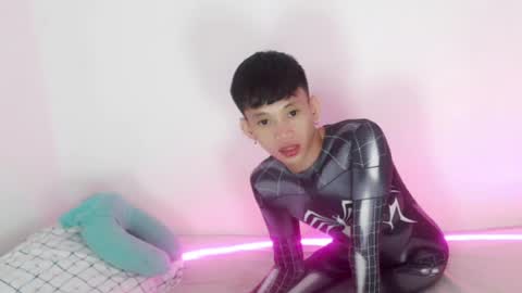 givemethrillx online show from May 16, 5:46 pm