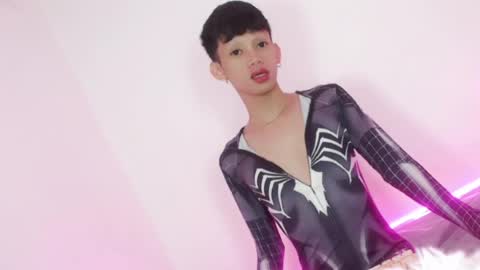 givemethrillx online show from May 28, 12:41 pm