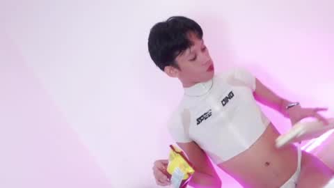 givemethrillx online show from July 9, 12:59 am