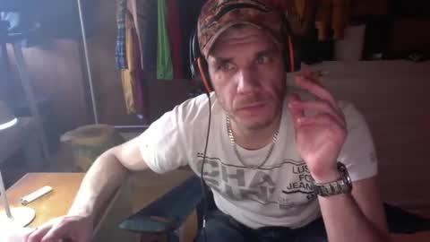 dutch rave guy c2c dutch online show from April 4, 4:36 pm