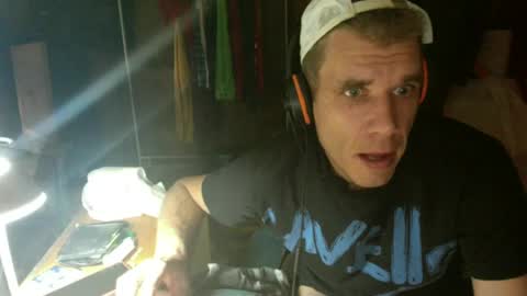 dutch rave guy c2c dutch online show from August 17, 4:45 pm
