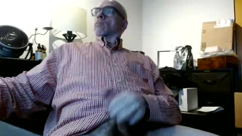 glaikind925958 online show from June 13, 2:41 am
