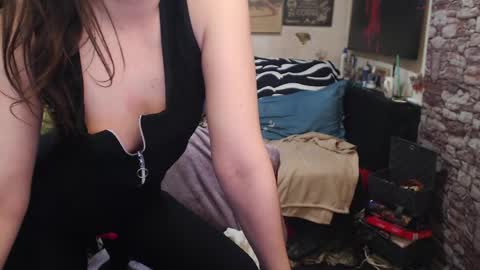 Glamourhottie online show from April 11, 11:21 am