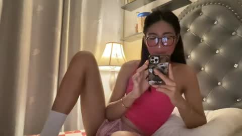 gleiahong online show from August 13, 1:03 pm