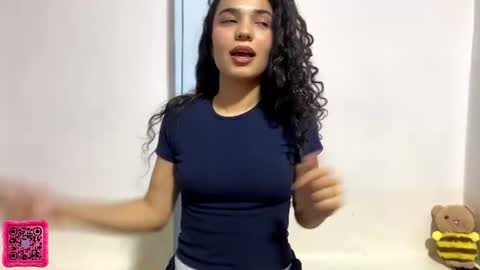 Elly online show from August 5, 7:06 am