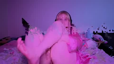 Glitch online show from June 1, 2:36 am