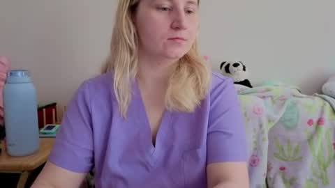 Glitch online show from June 27, 5:49 pm