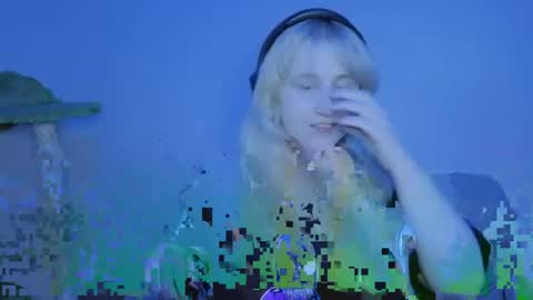 Glitch online show from July 4, 5:31 am