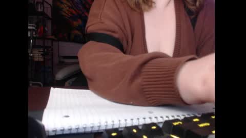 Glitchy online show from May 13, 10:26 am