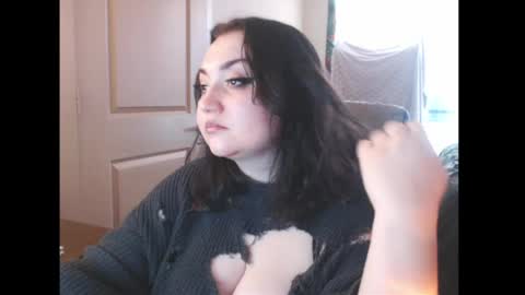 Glitchy online show from May 28, 9:07 pm