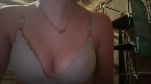 glitterqueen6 online show from August 9, 1:28 am