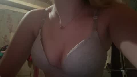 glitterqueen6 online show from August 12, 6:54 pm