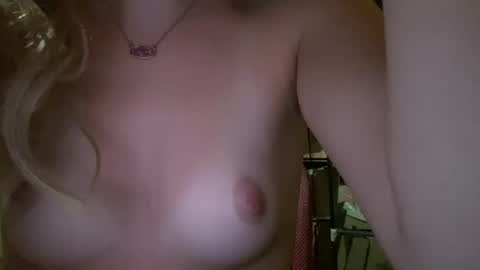 glitterqueen6 online show from August 15, 1:31 am
