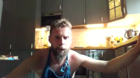 glompos online show from August 1, 4:57 pm
