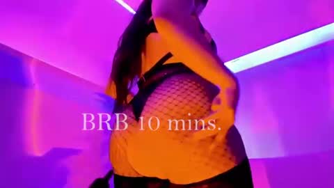 Your fav Dolly online show from July 17, 11:05 pm