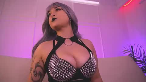 Your fav Dolly online show from July 28, 9:21 pm