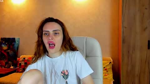 Gloria Wood online show from August 3, 11:01 pm